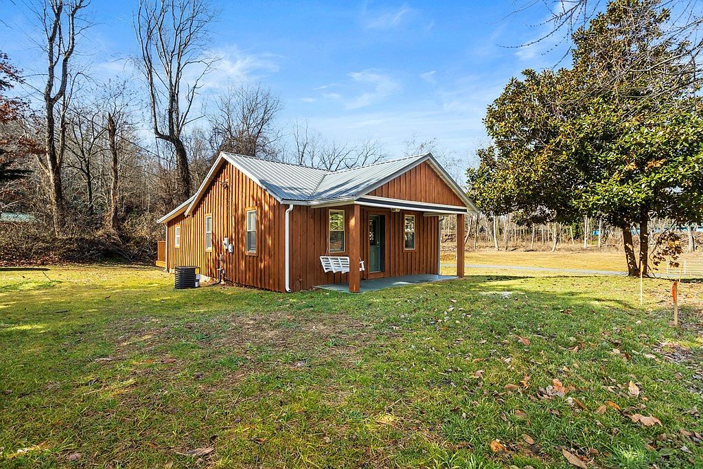 338 Whistlestop Rd Damascus, VA 24236 - Thumbnail 3