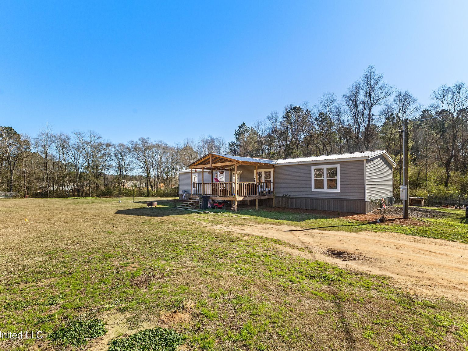 36 Powers Dr Laurel, MS 39443 - Thumbnail 3