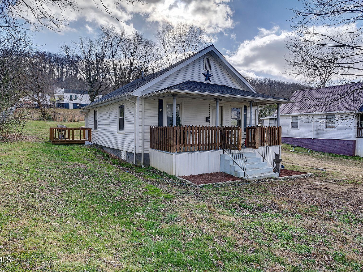 1820 Ridgeway Dr Kingsport, TN 37664 - Thumbnail 3