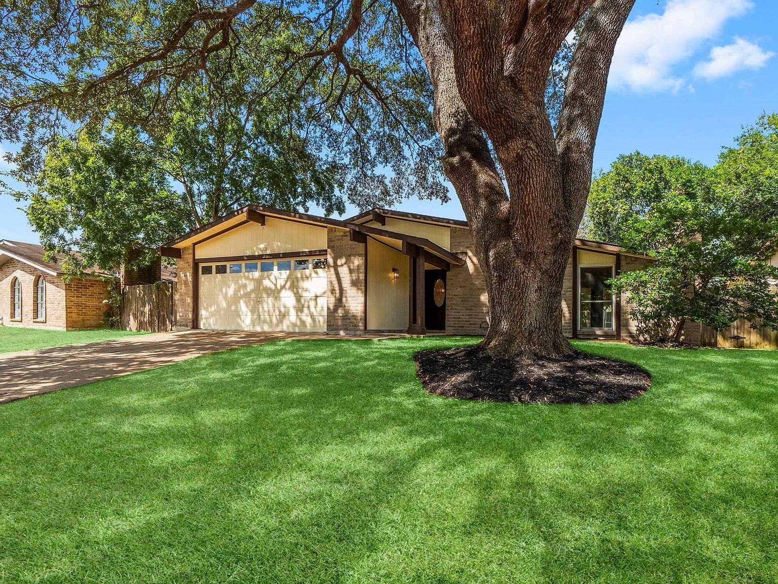 15526 Camino Del Sol Dr Houston, TX 77083 - Thumbnail 3