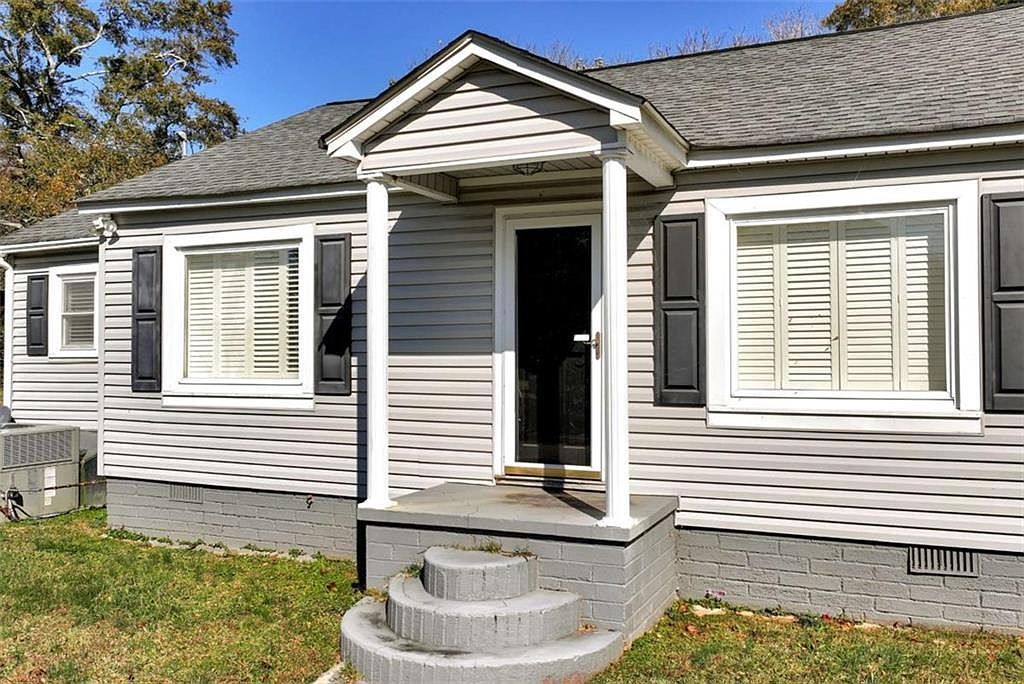 111 College Ave Canon, GA 30520 - Thumbnail 3