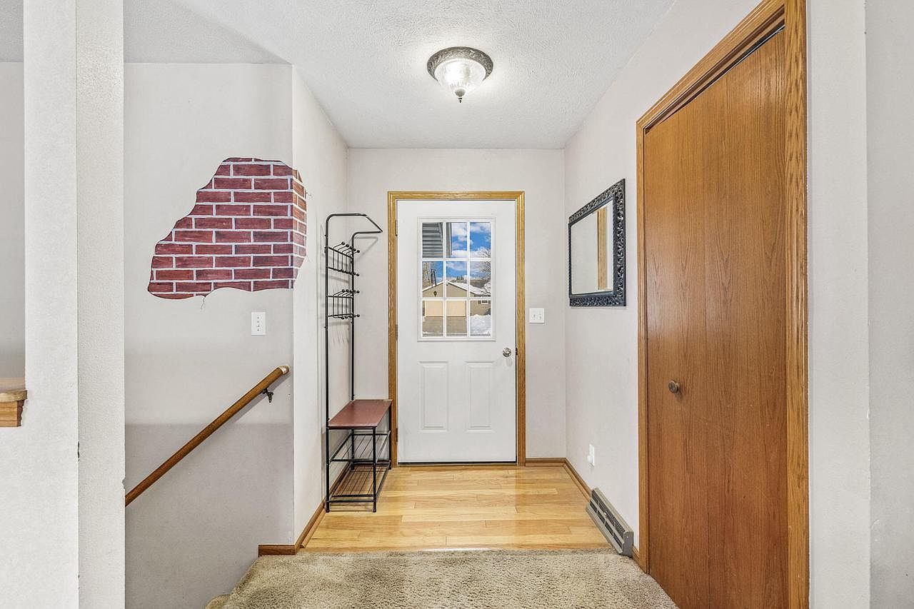 131 Emily Ct Darien, WI 53114 - Thumbnail 3