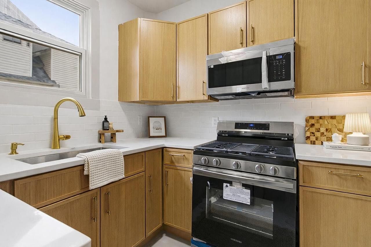 1206 Carlisle Ave Racine, WI 53404 - Thumbnail 3