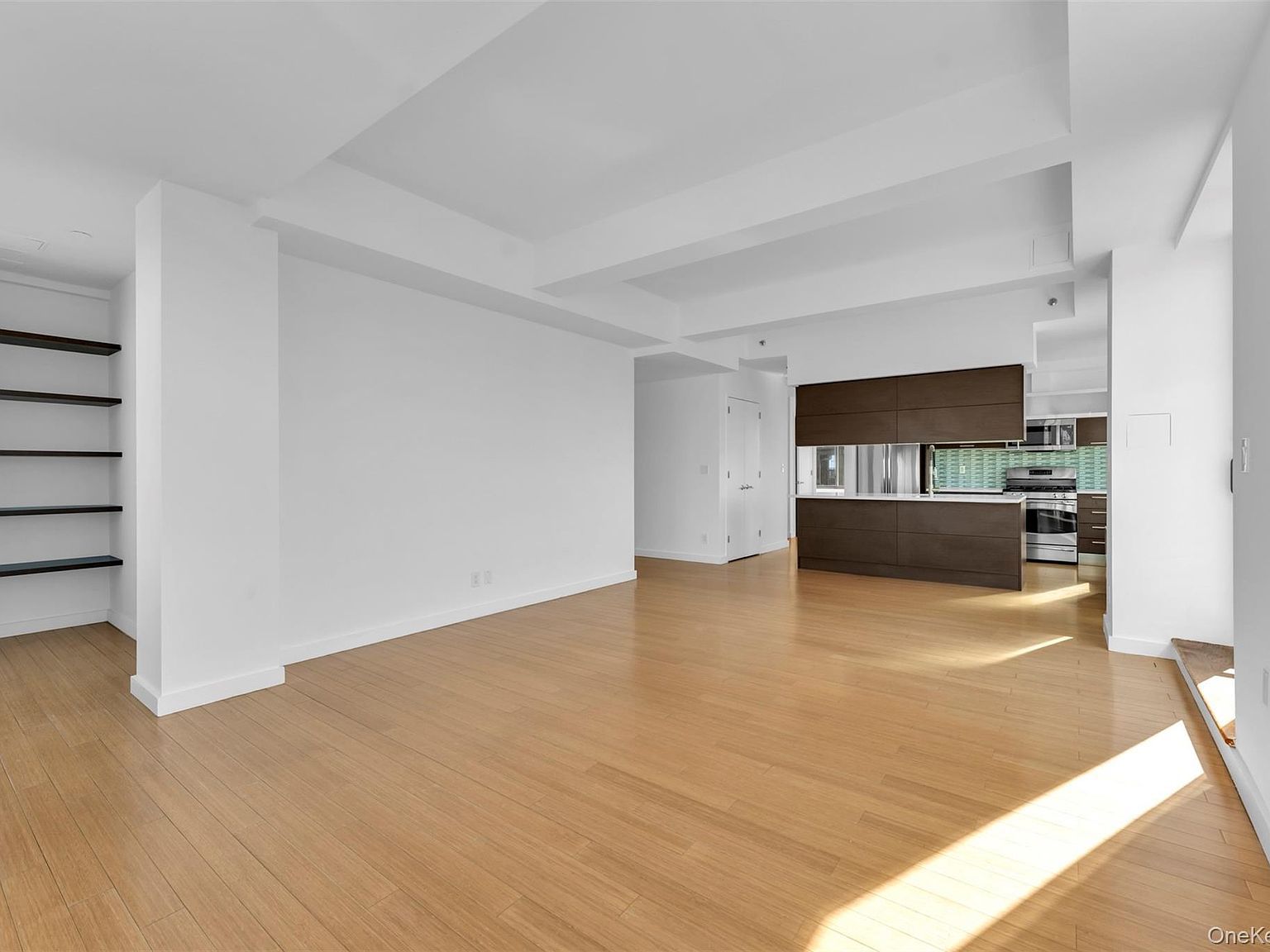 353 E 104th St #PENTHOUSE 2 New York, NY 10029 - Thumbnail 3