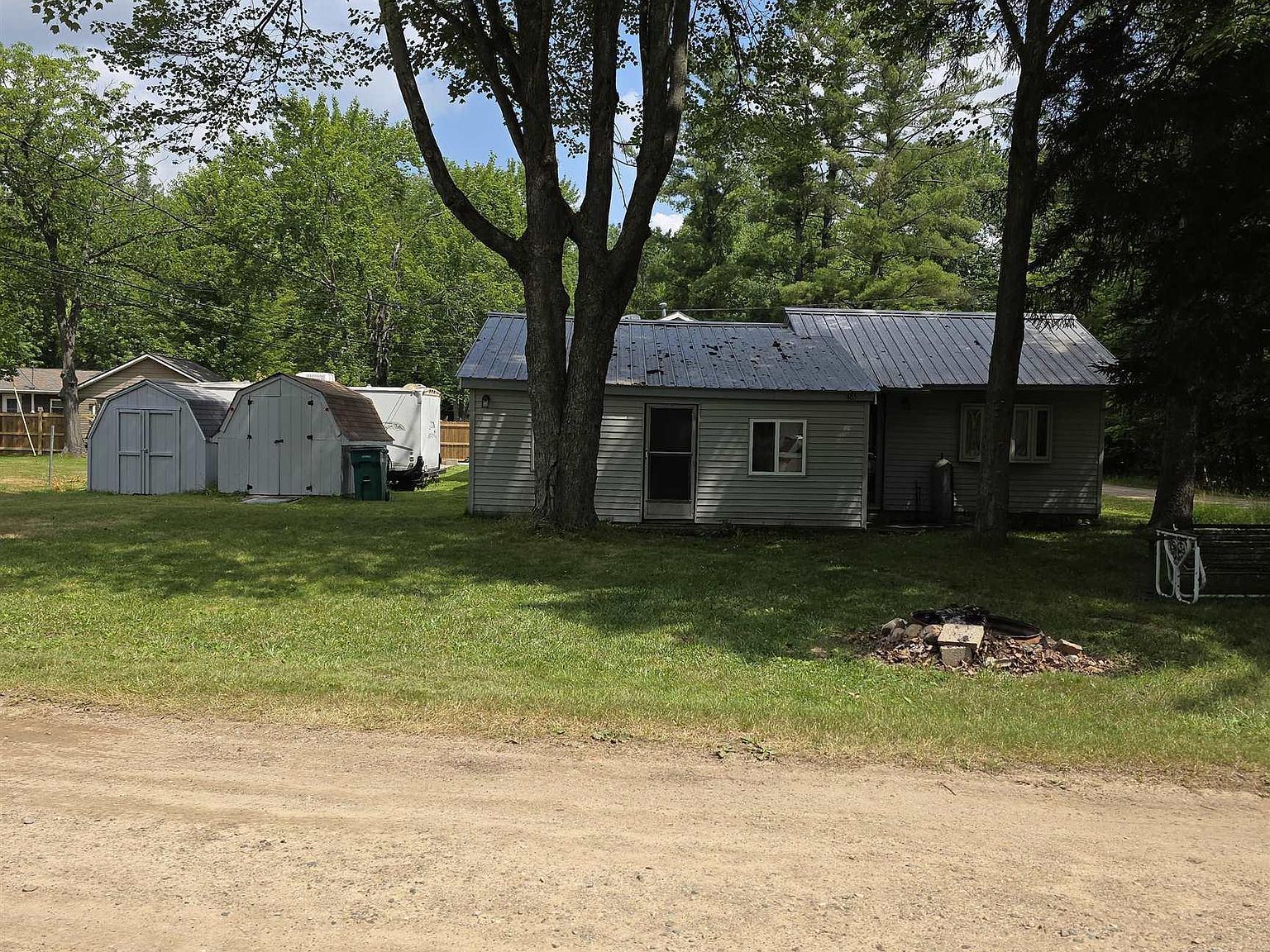 485 Bushong Beach Dr Gladwin, MI 48624 - Thumbnail 3