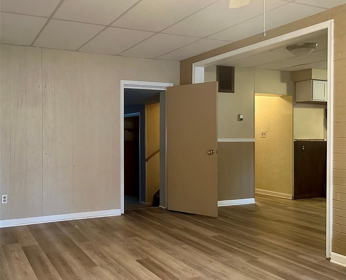 1125 E Commerce St Milford, MI 48381 - Thumbnail 3