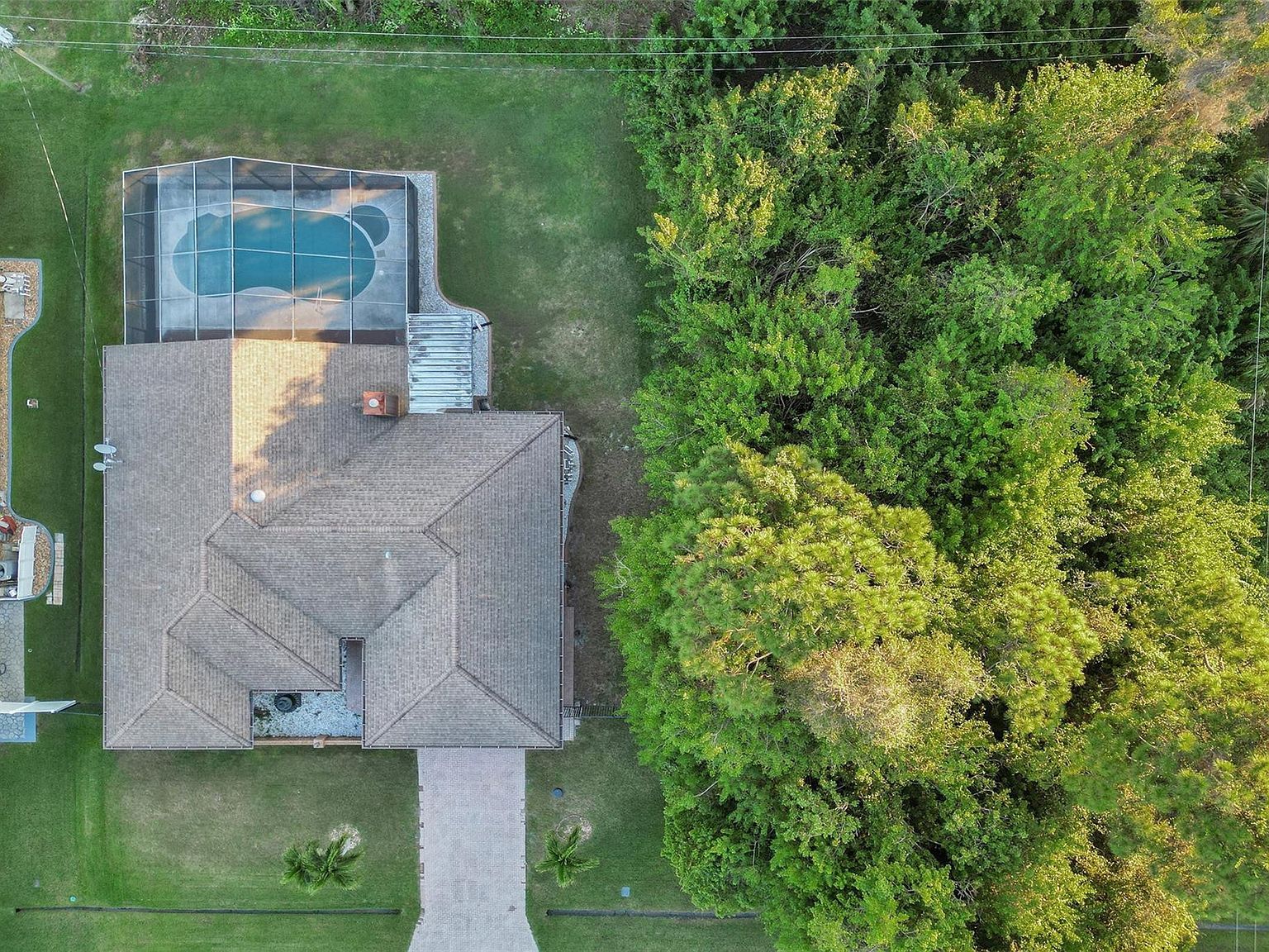 750 SE Cavern Ave Port Saint Lucie, FL 34983 - Thumbnail 3