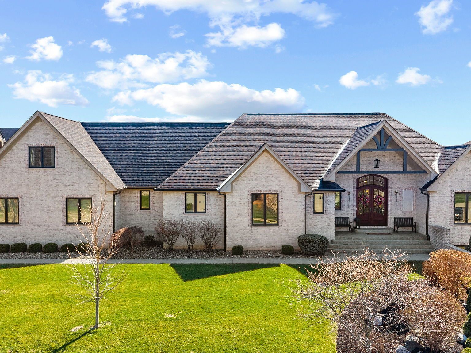 2882 Aldersgate Dr Greenwood, IN 46143 - Thumbnail 3