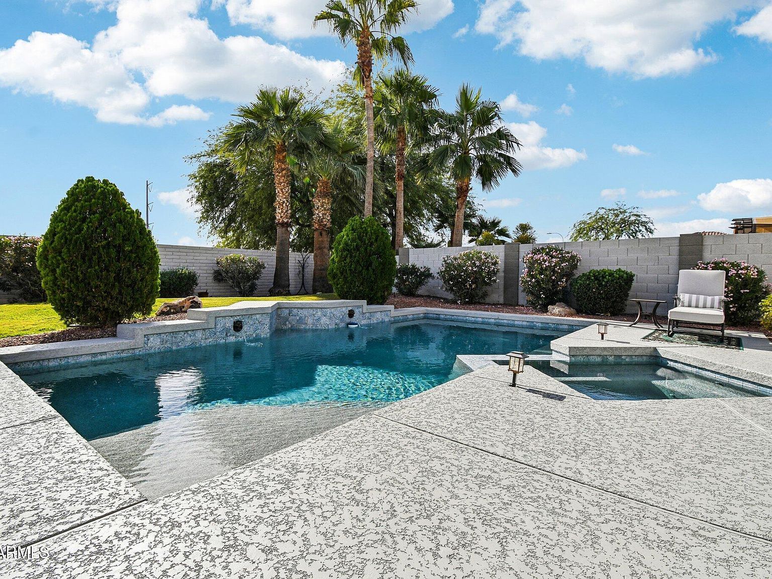 923 W Windsong Dr Phoenix, AZ 85045 - Thumbnail 3