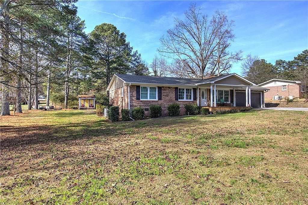 198 Iracille Ln NE Calhoun, GA 30701 - Thumbnail 3