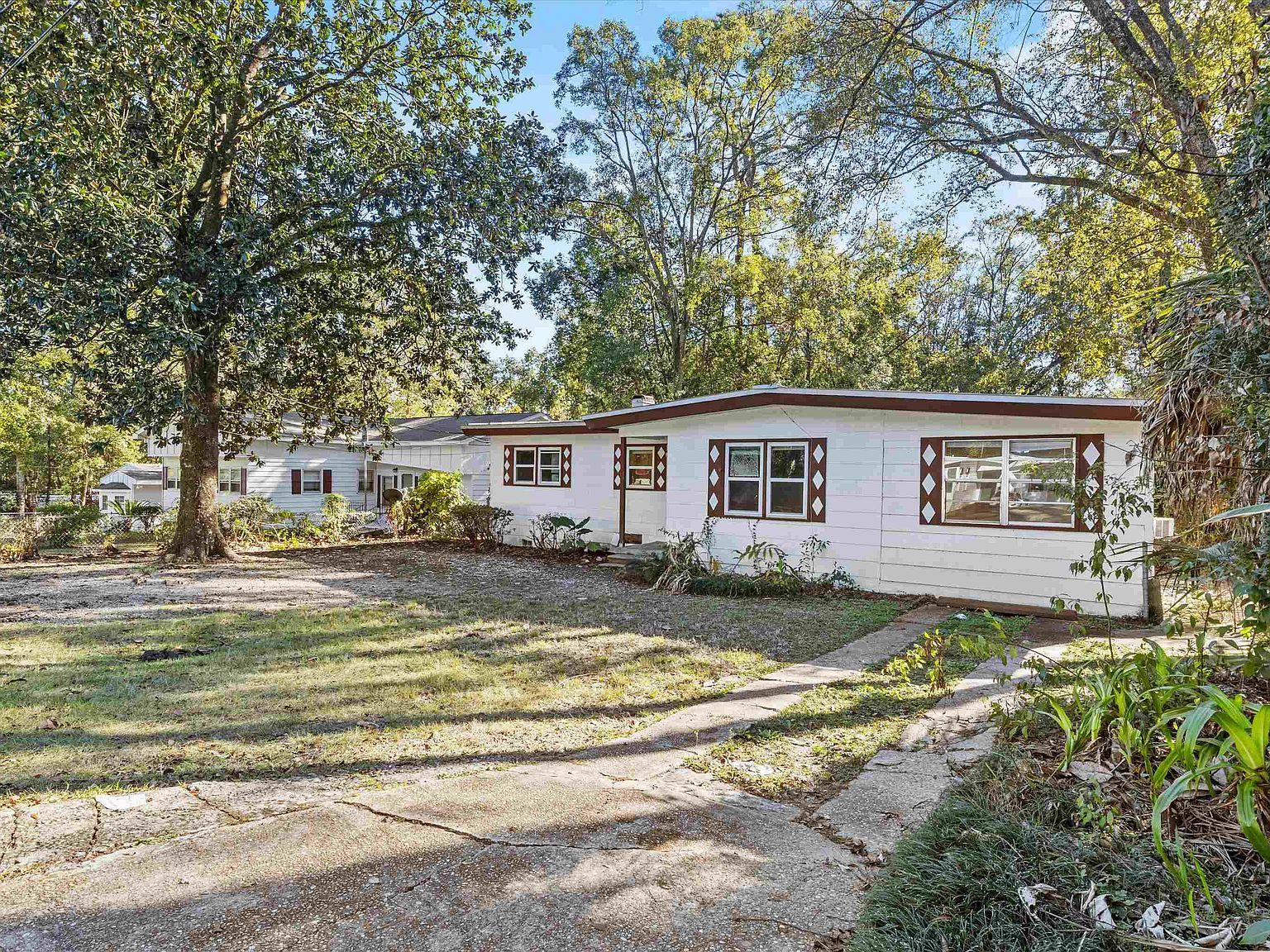 1641 Mayhew St Tallahassee, FL 32304 - Thumbnail 3