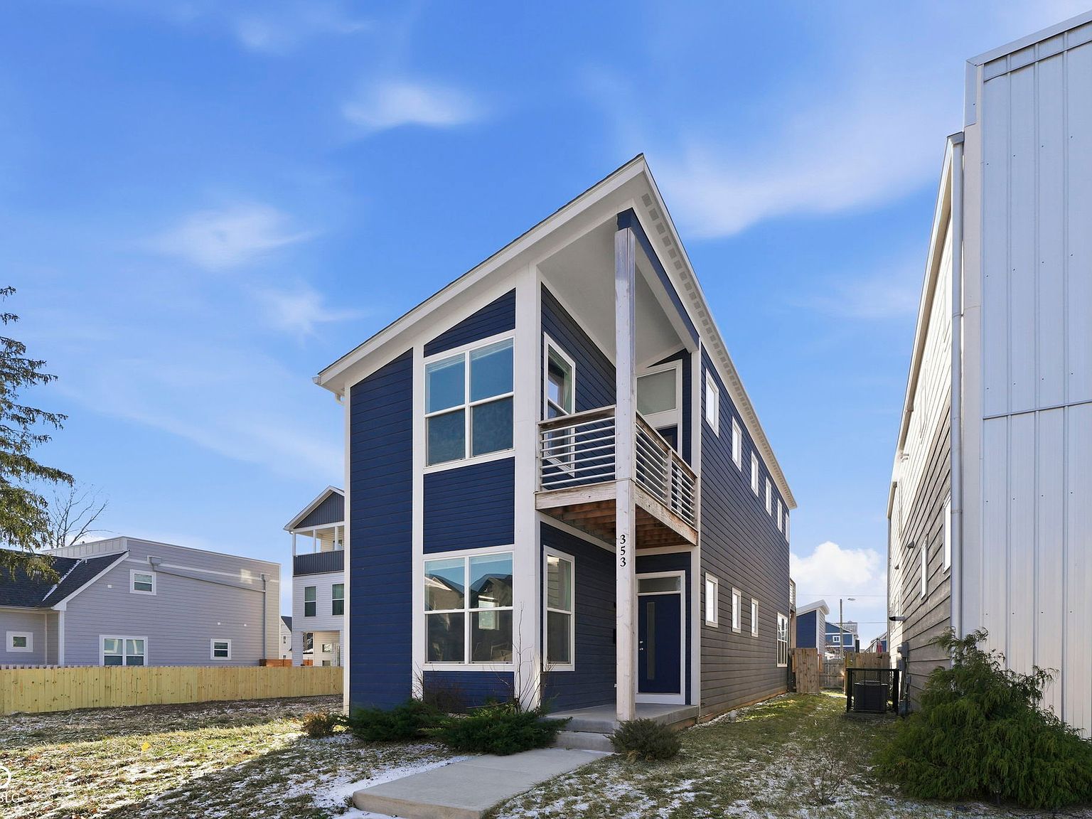 353 E Minnesota St Indianapolis, IN 46225 - Thumbnail 3