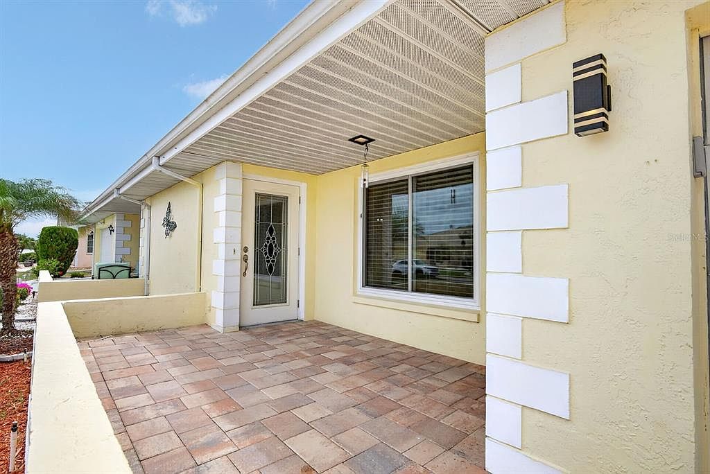 1612 Bentwood Dr Sun City Center, FL 33573 - Thumbnail 3