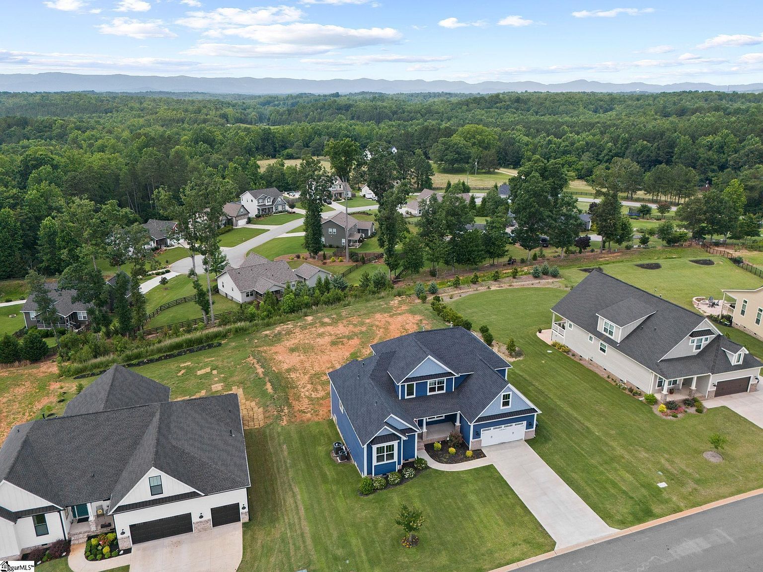 222 Montview Cir Greenville, SC 29617 - Thumbnail 3