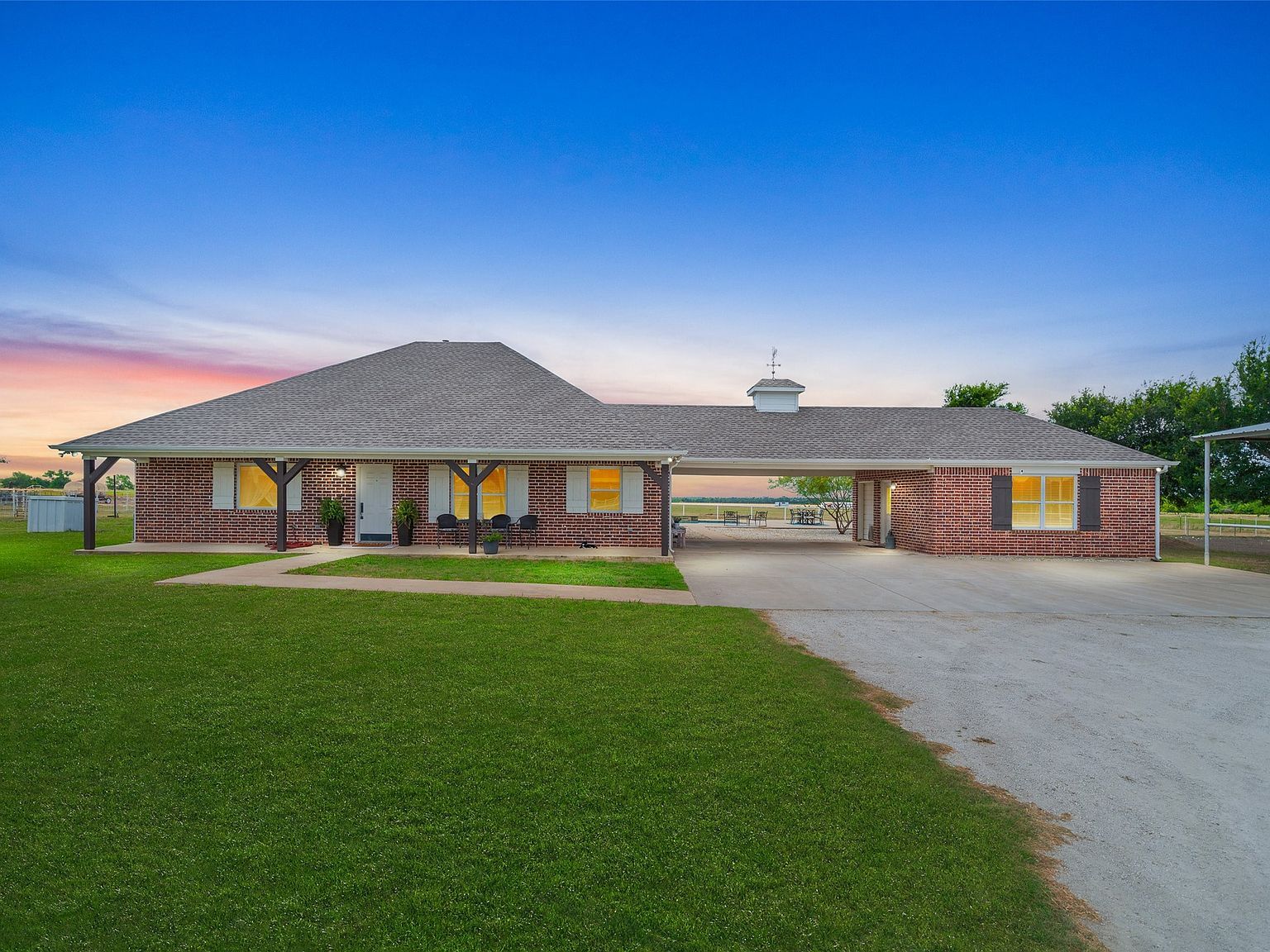 2500 County Road 332 Era, TX 76238 - Thumbnail 3