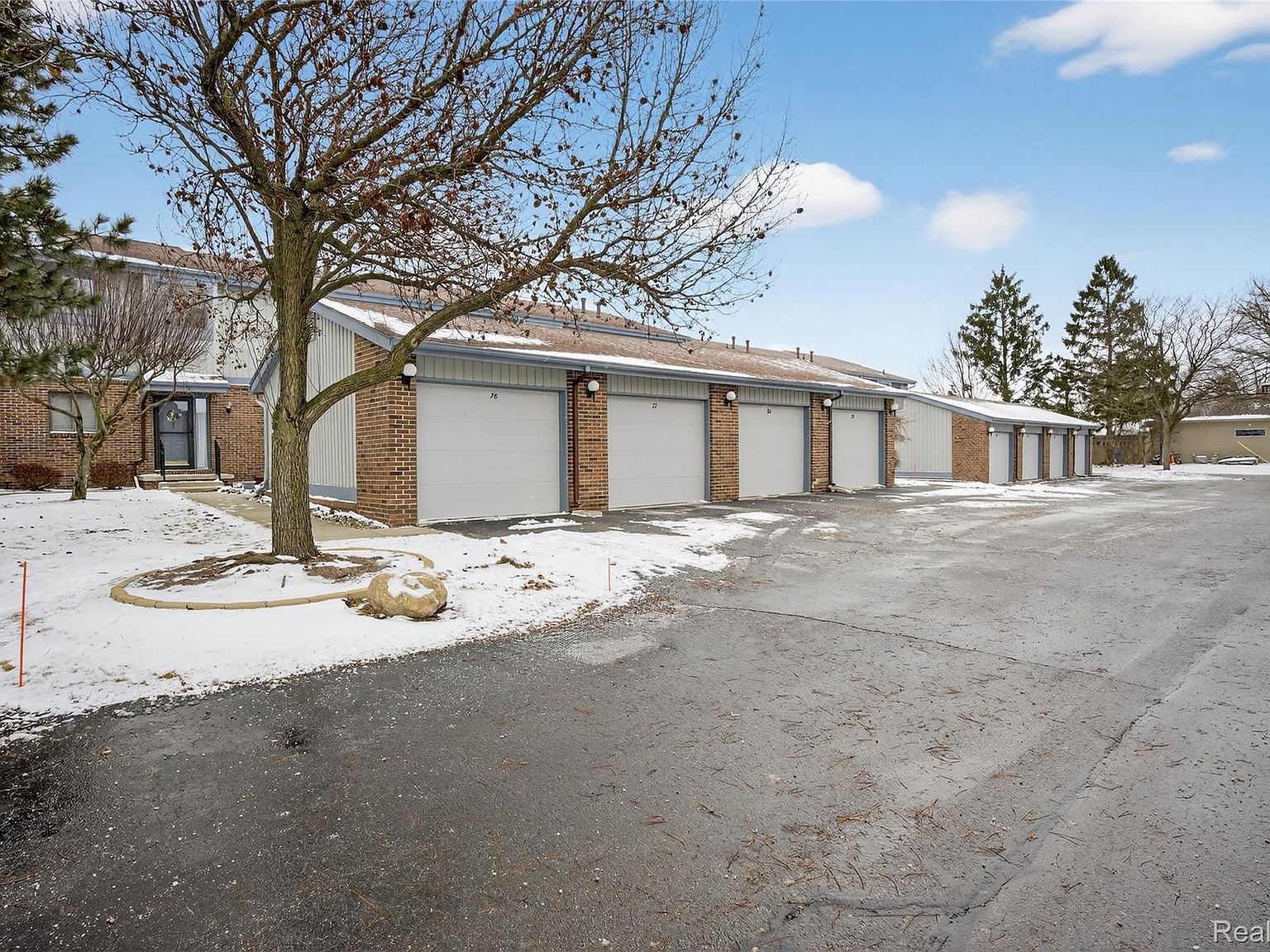 1715 River Rd APT 77 Saint Clair, MI 48079 - Thumbnail 3