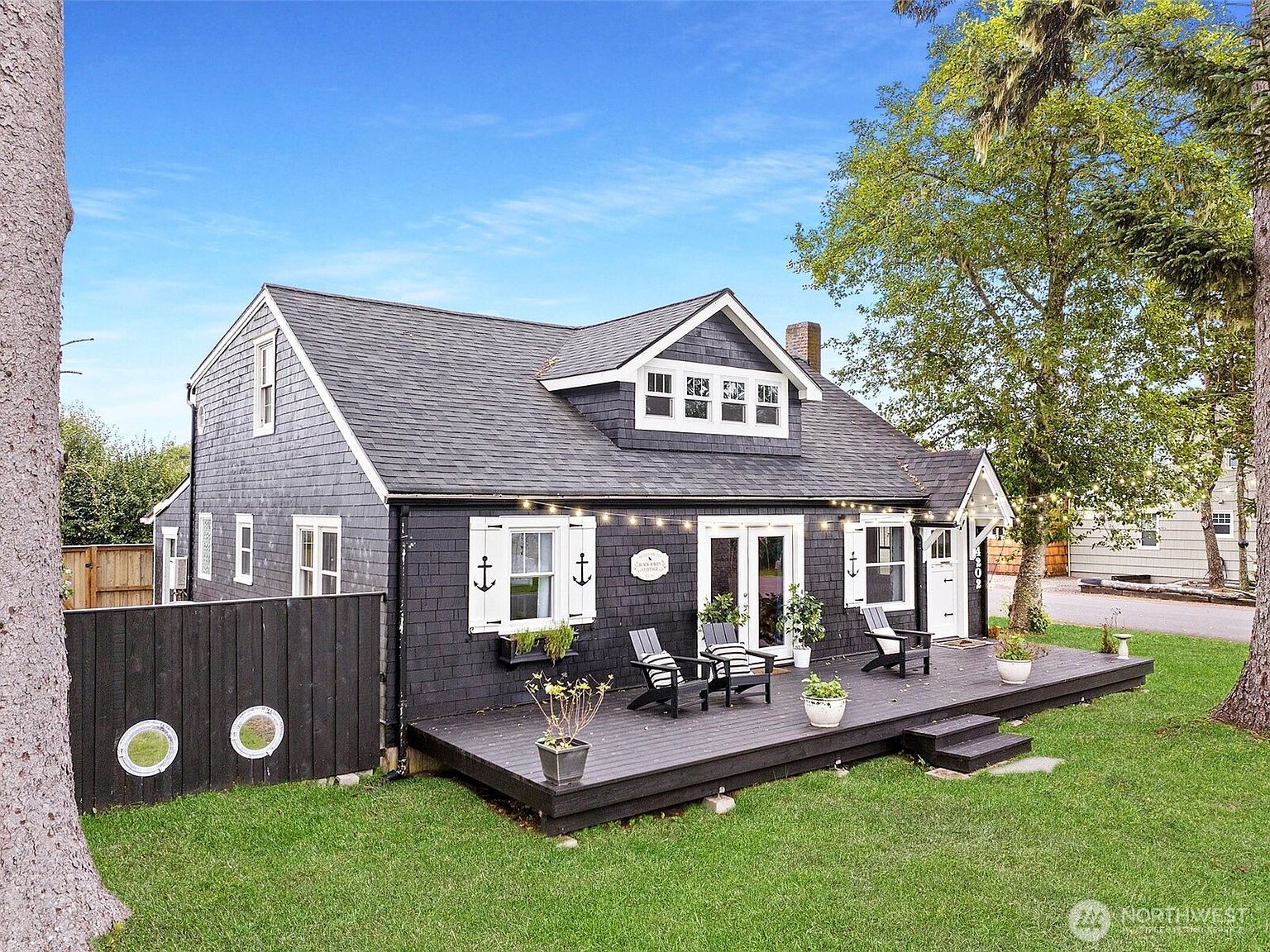 4202 L Pl Seaview, WA 98644 - Thumbnail 3