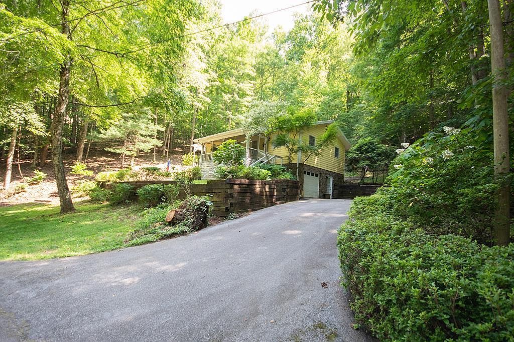 587 Lakeside Cir Franklin, NC 28734 - Thumbnail 3