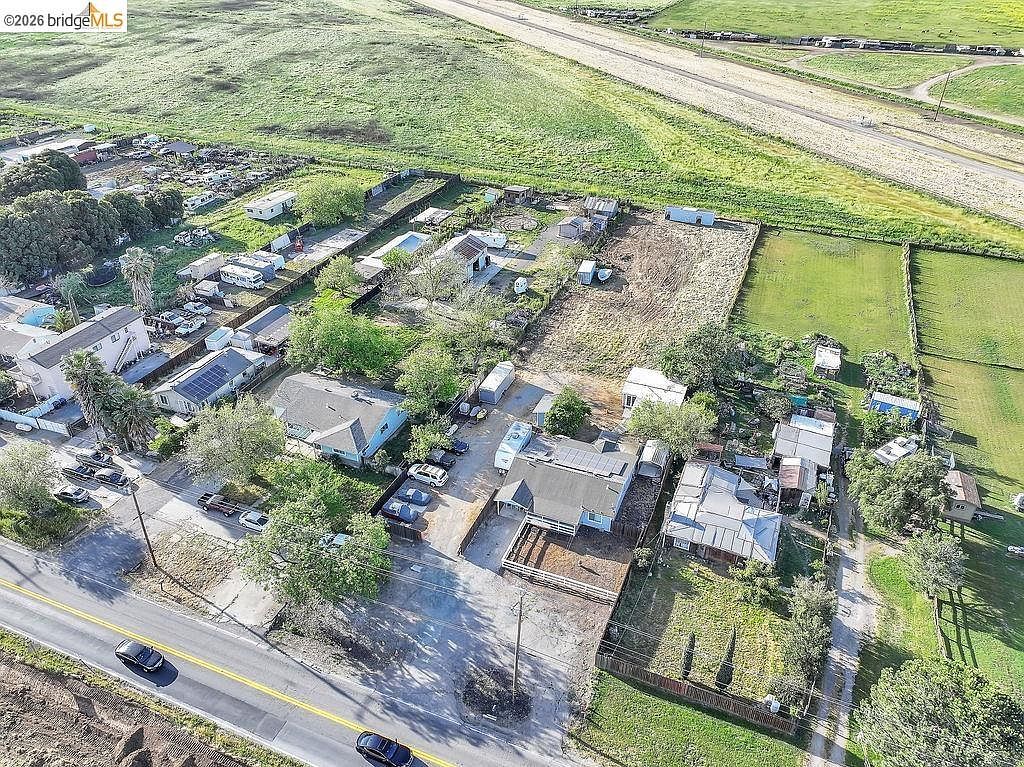2191 E Cypress Rd Oakley, CA 94561 - Thumbnail 3