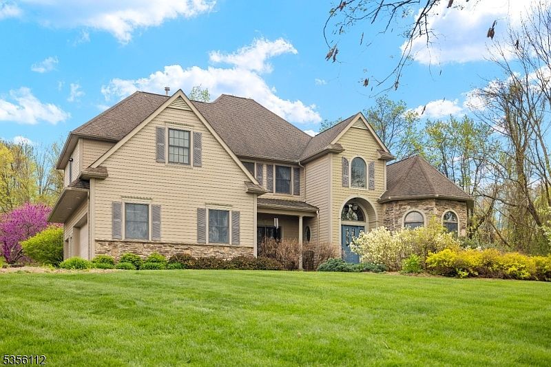 2 Sutton Ct Hamburg, NJ 07419 - Thumbnail 3