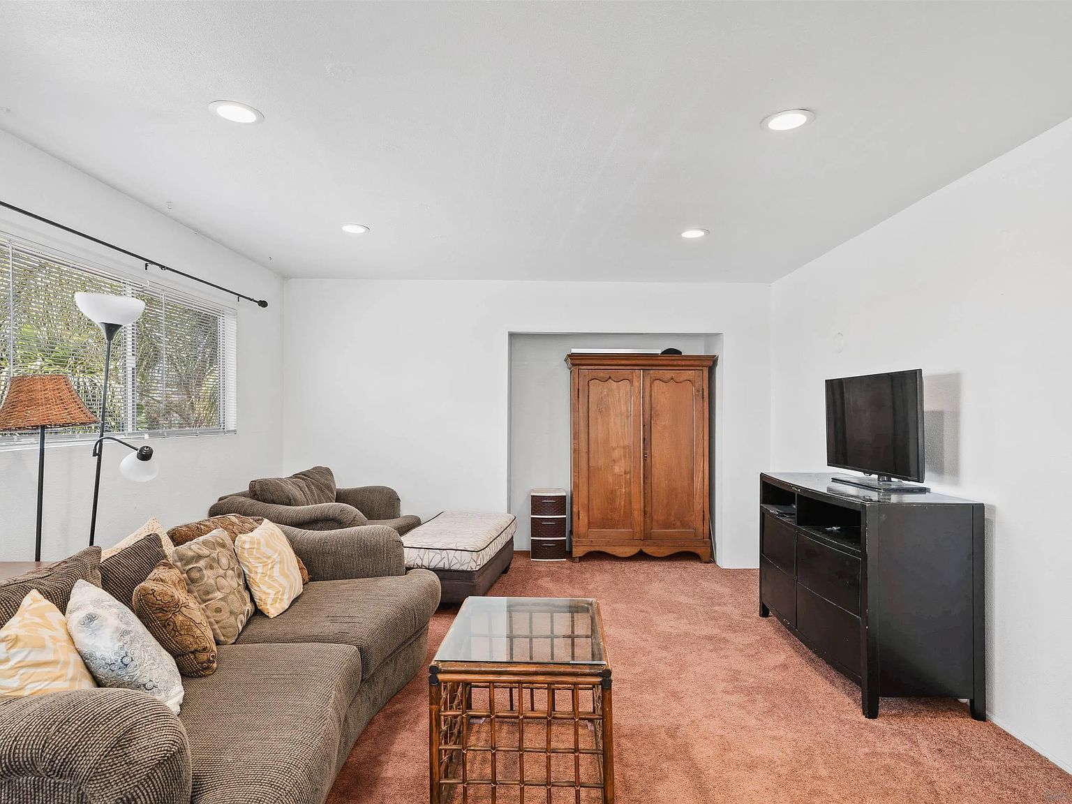 3964 Manzanita Dr San Diego, CA 92105 - Thumbnail 3