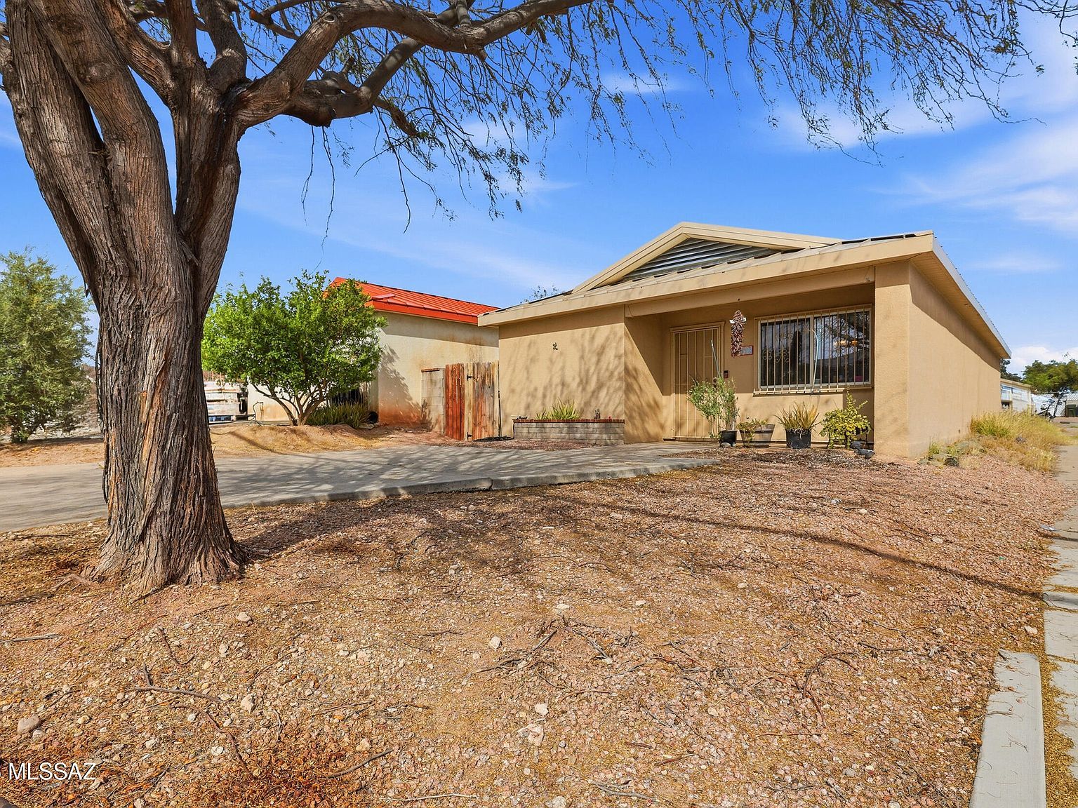 2526 N Balboa Ave Tucson, AZ 85705 - Thumbnail 3