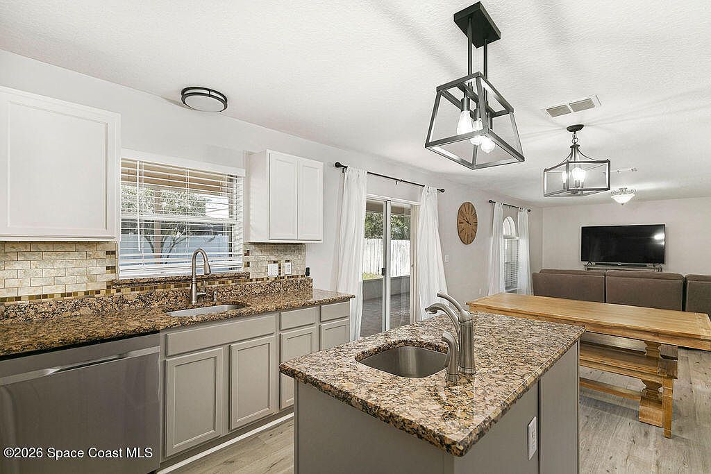 571 Tortuga Way West Melbourne, FL 32904 - Thumbnail 3