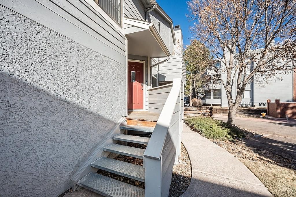 941 Tampico Ct Colorado Springs, CO 80910 - Thumbnail 3