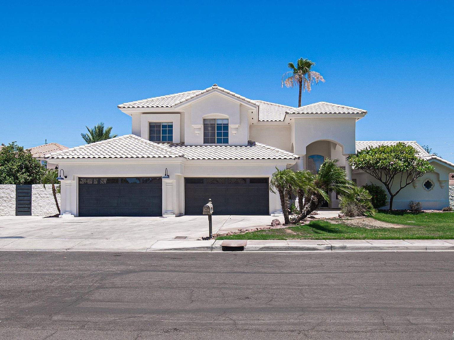 2864 W 12th Ln Yuma, AZ 85364 - Thumbnail 3