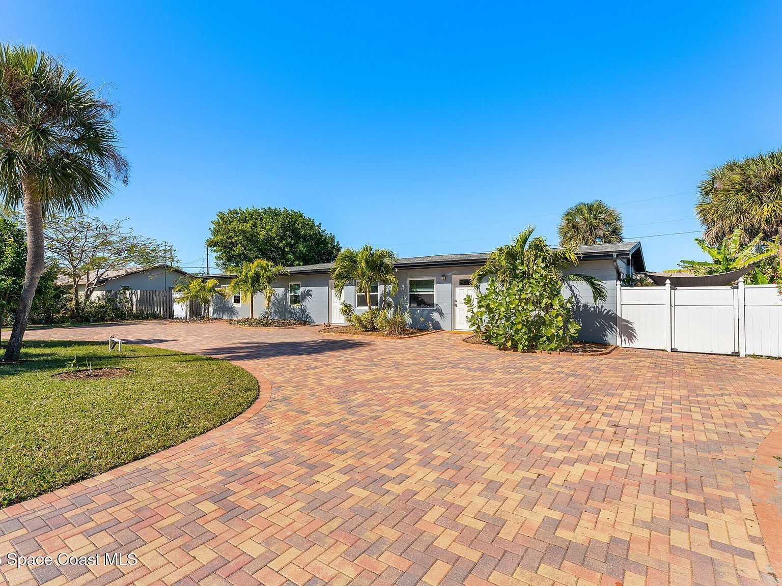 280 Grant Ave Satellite Beach, FL 32937 - Thumbnail 3