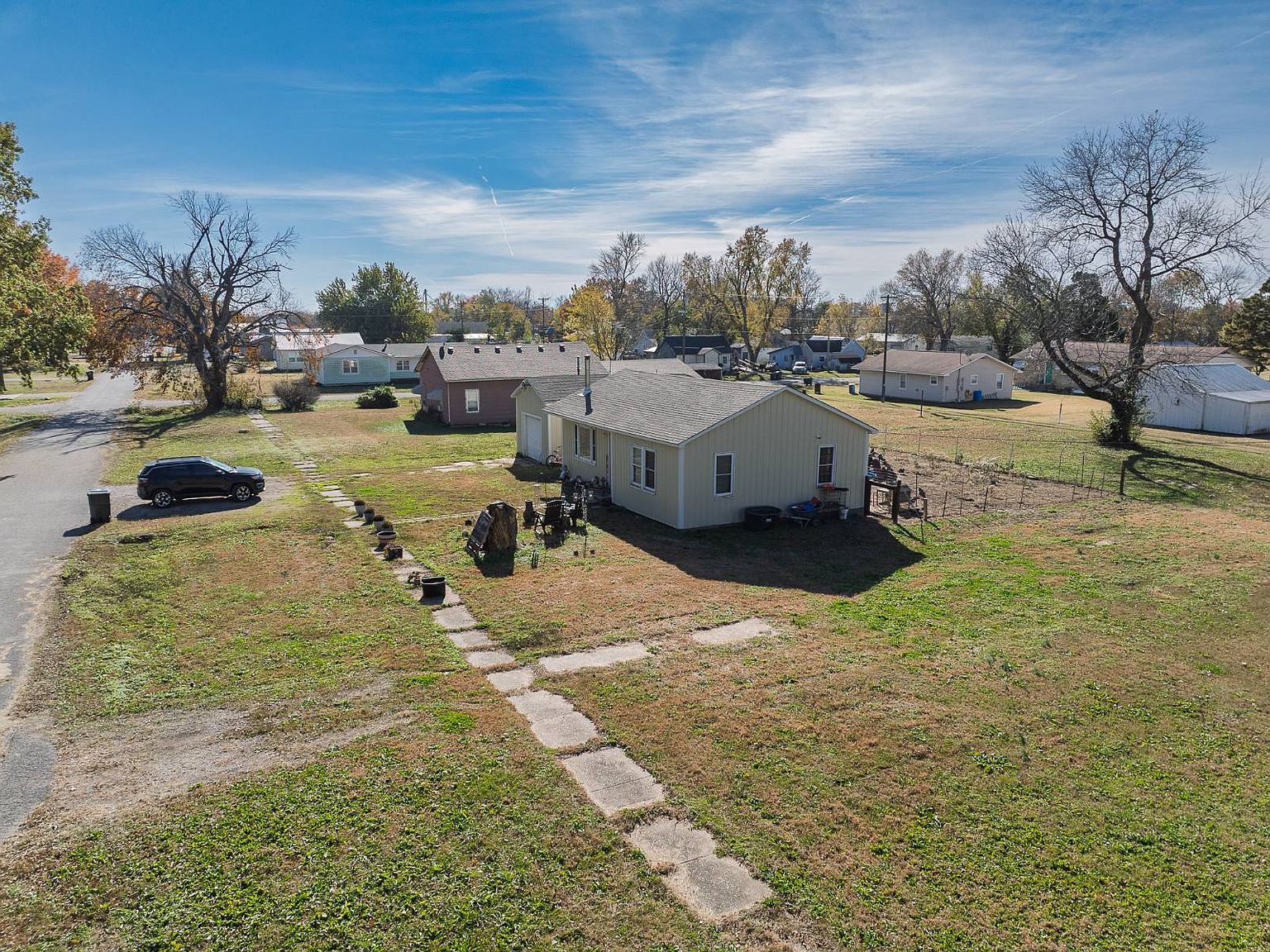157 S Springfield St Welch, OK 74369 - Thumbnail 3