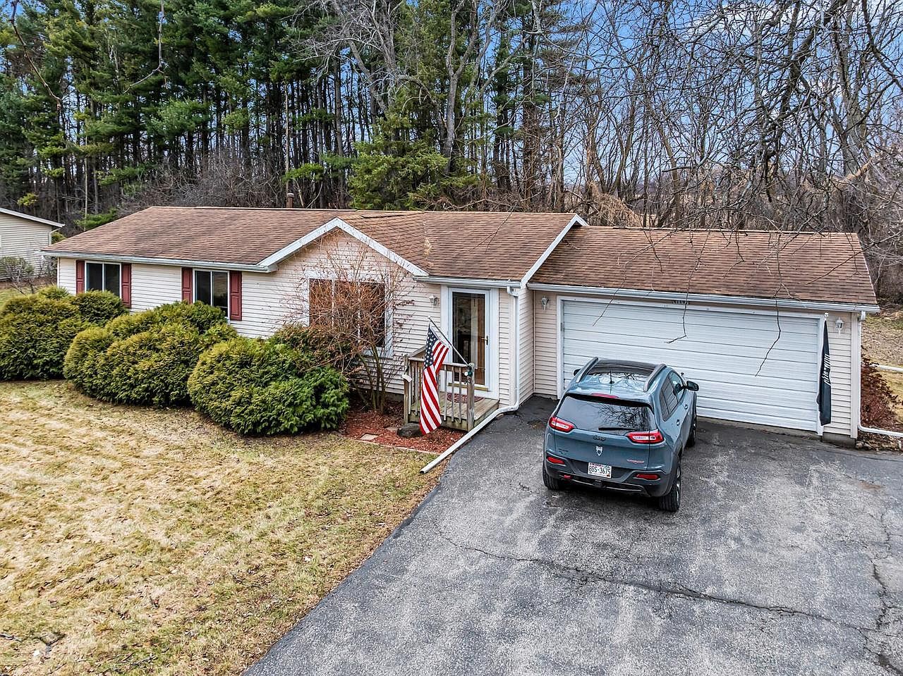 N1191 Walworth St Genoa City, WI 53128 - Thumbnail 3