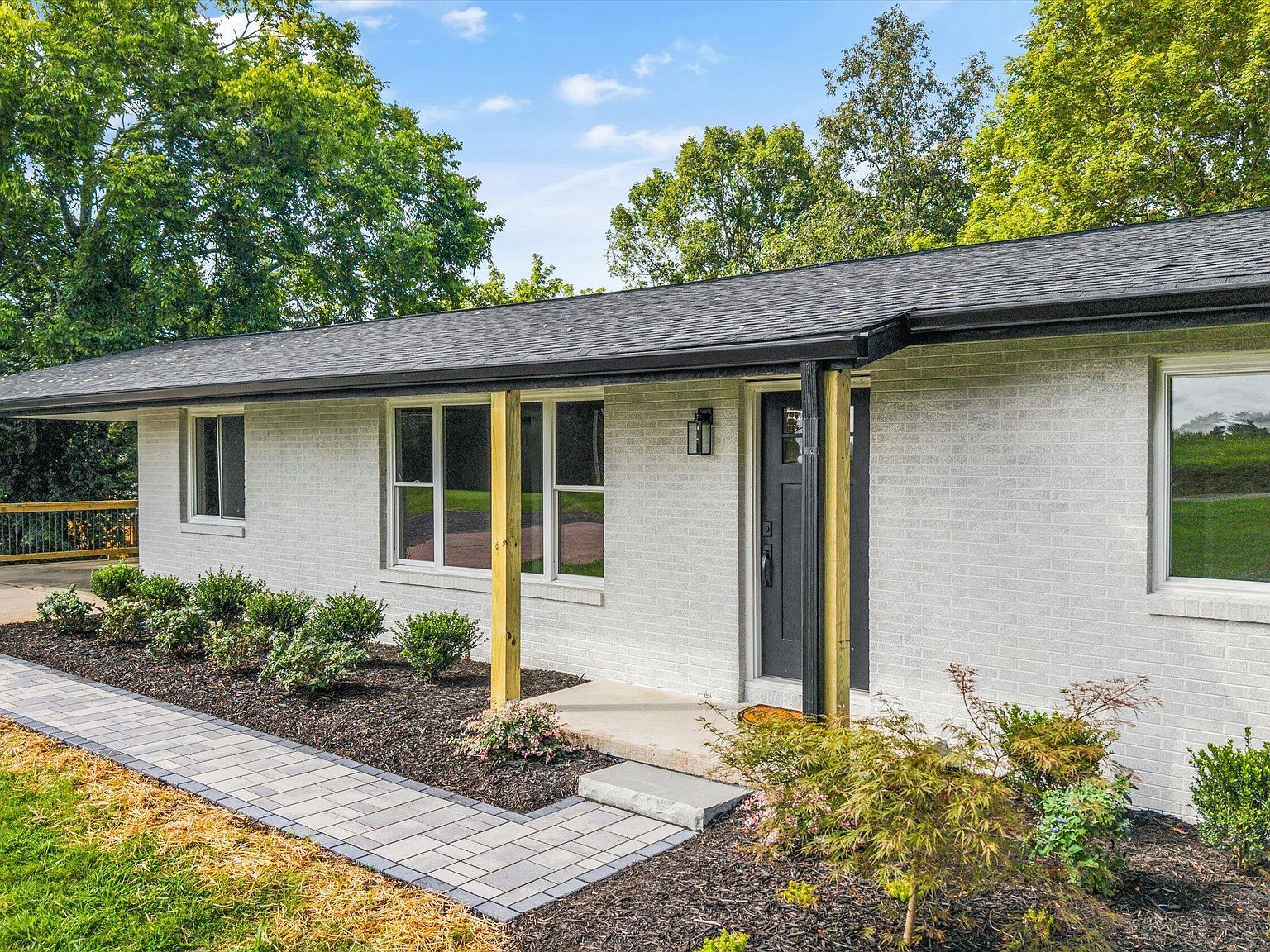 7701 Pedigo Rd Knoxville, TN 37938 - Thumbnail 3