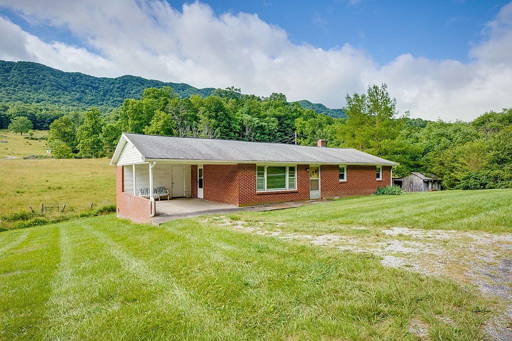 4668 Green Valley Rd Lebanon, VA 24266 - Thumbnail 3