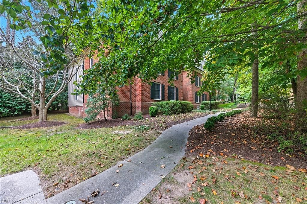 221 Woodmere Dr APT B Williamsburg, VA 23185 - Thumbnail 3