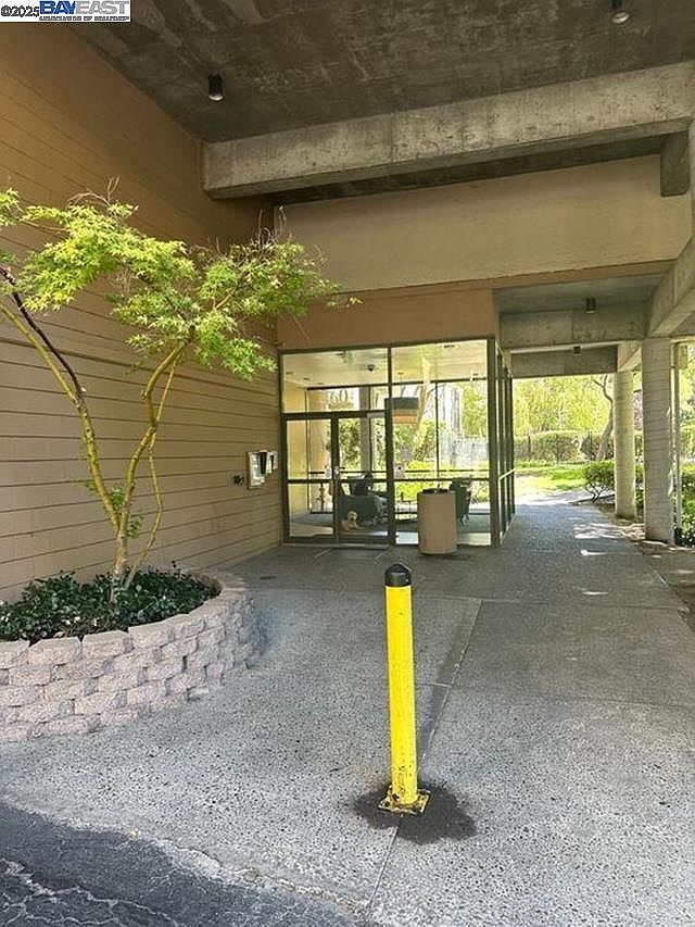 460 N Civic Dr APT 106 Walnut Creek, CA 94596 - Thumbnail 3