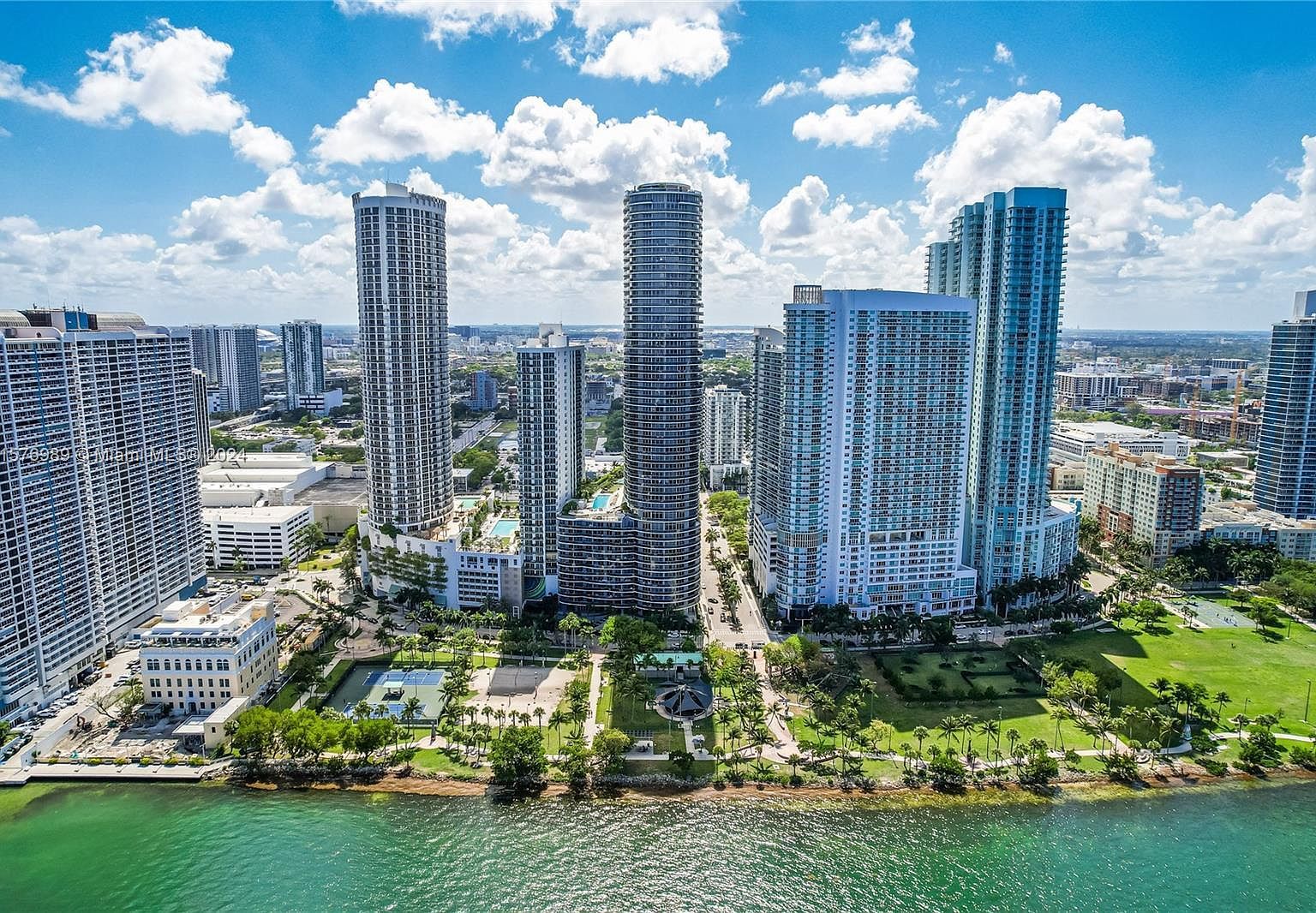 488 NE 18th St UNIT 3912 Miami, FL 33132 - Thumbnail 3