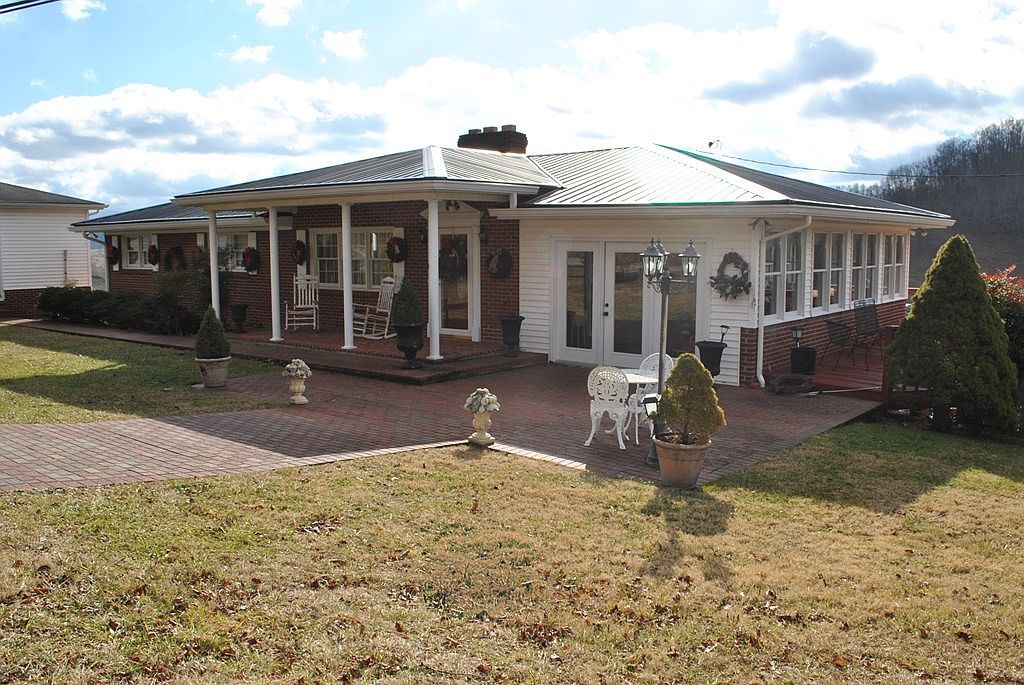 8857 Redbud Hwy Honaker, VA 24260 - Thumbnail 3