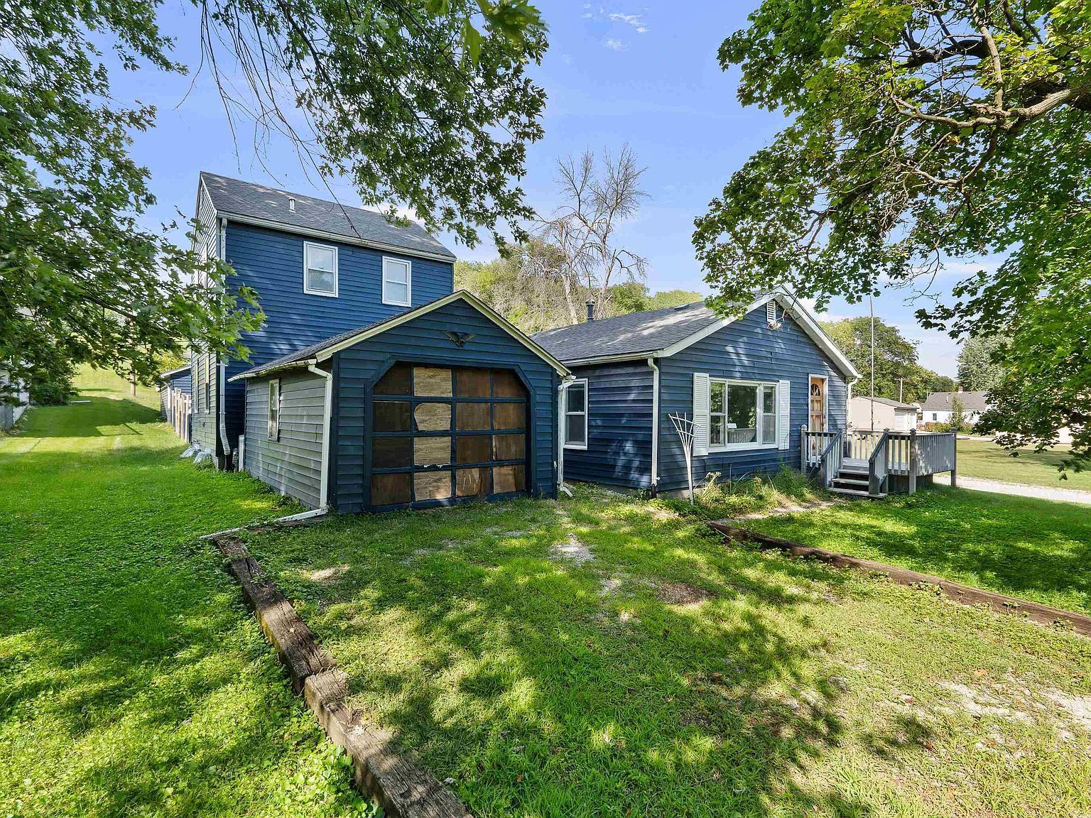 1240 Spruce St Buffalo, IA 52728 - Thumbnail 3