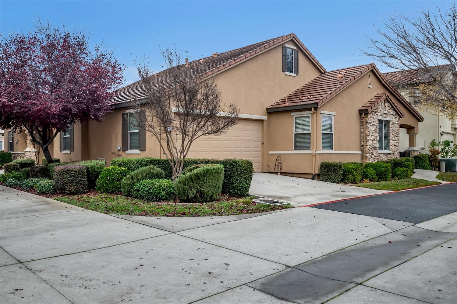 1697 Marseille Ln Roseville, CA 95747 - Thumbnail 3