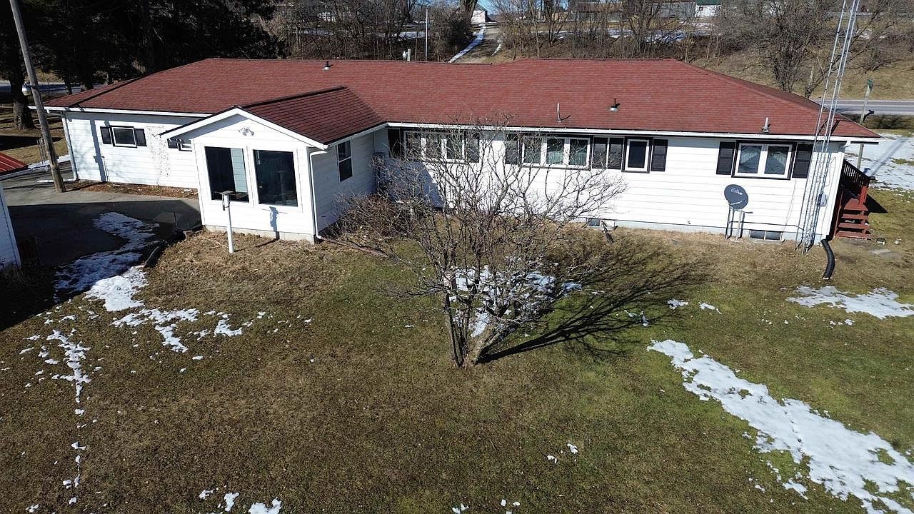 W10035 State Highway 82 Elroy, WI 53929 - Thumbnail 3