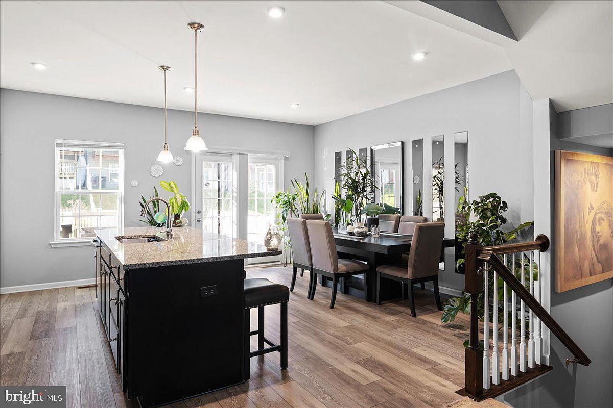 26 Quebec Ct Falling Waters, WV 25419 - Thumbnail 3