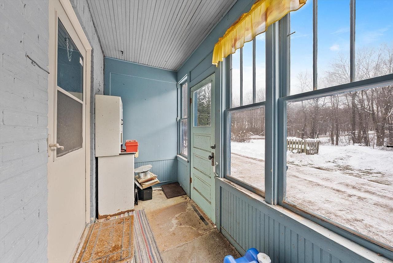 3661 Blue Goose Rd West Bend, WI 53095 - Thumbnail 3