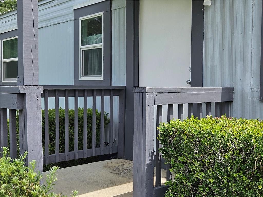 1210 NW 42nd Ln Ocala, FL 34475 - Thumbnail 3