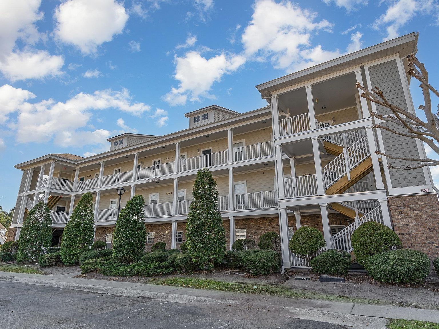 224 Castle Dr UNIT 1402 Myrtle Beach, SC 29579 - Thumbnail 3