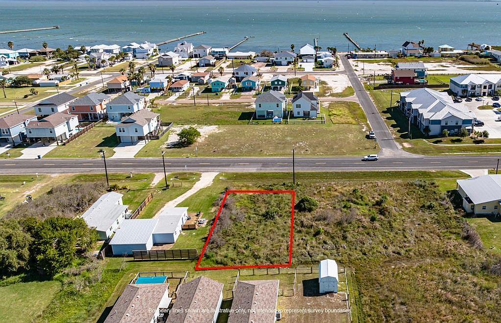 1521 S Church St Rockport, TX 78382 - Thumbnail 3