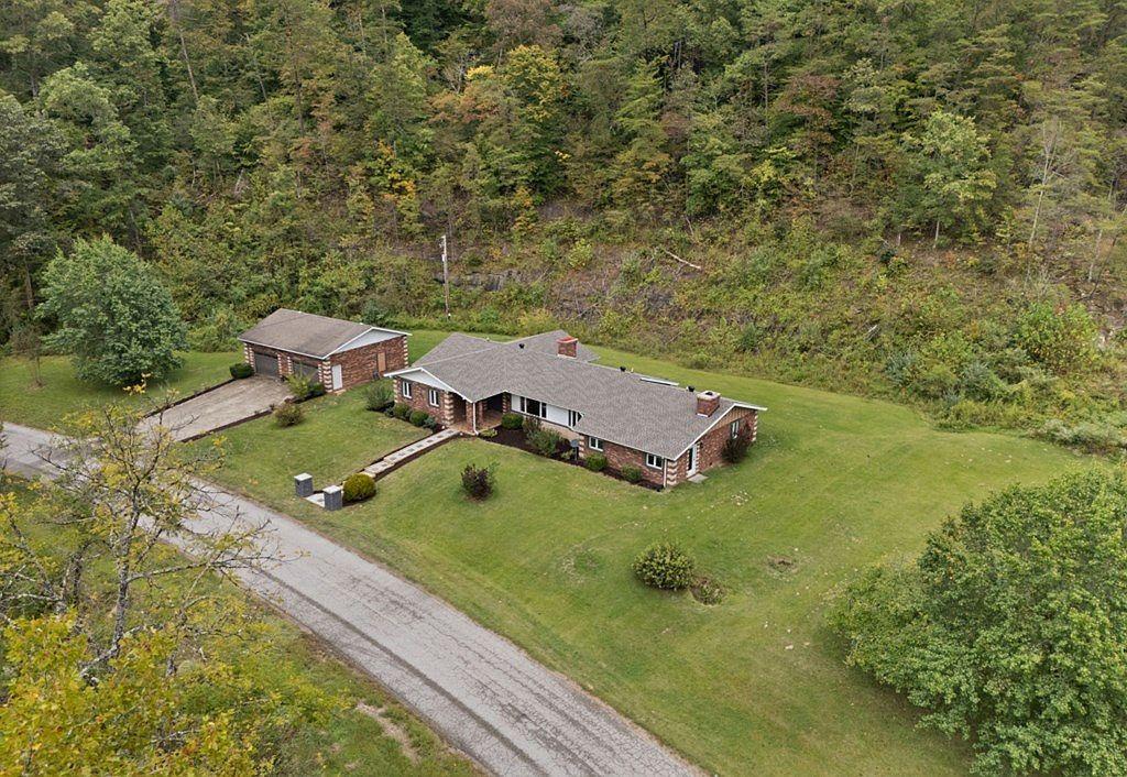 95 State Highway 2446 Rowdy, KY 41367 - Thumbnail 3