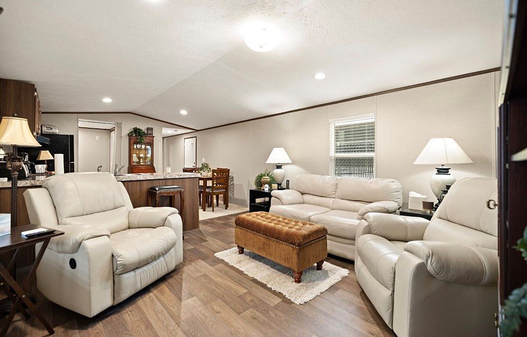 112 Cornett Rd Hazard, KY 41701 - Thumbnail 3