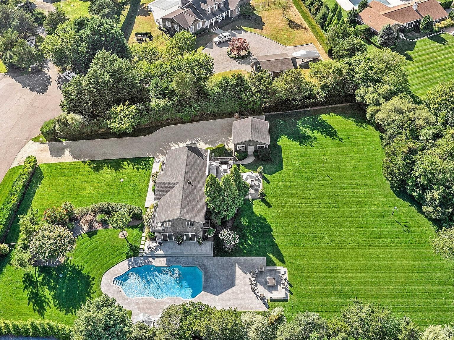 4 Bayberry Ln Remsenburg, NY 11960 - Thumbnail 3