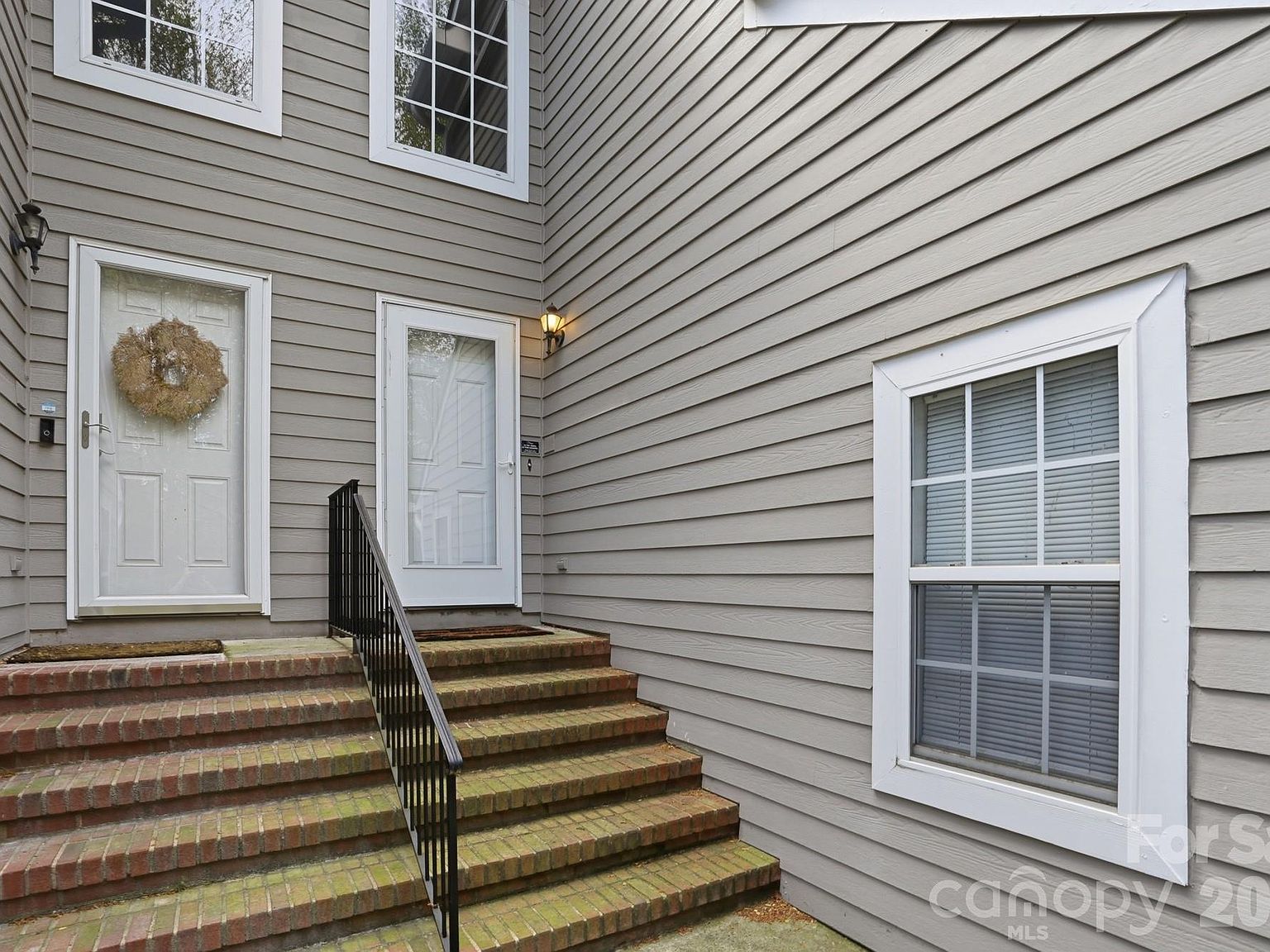 9026 Saint Pierre Ln Charlotte, NC 28277 - Thumbnail 3